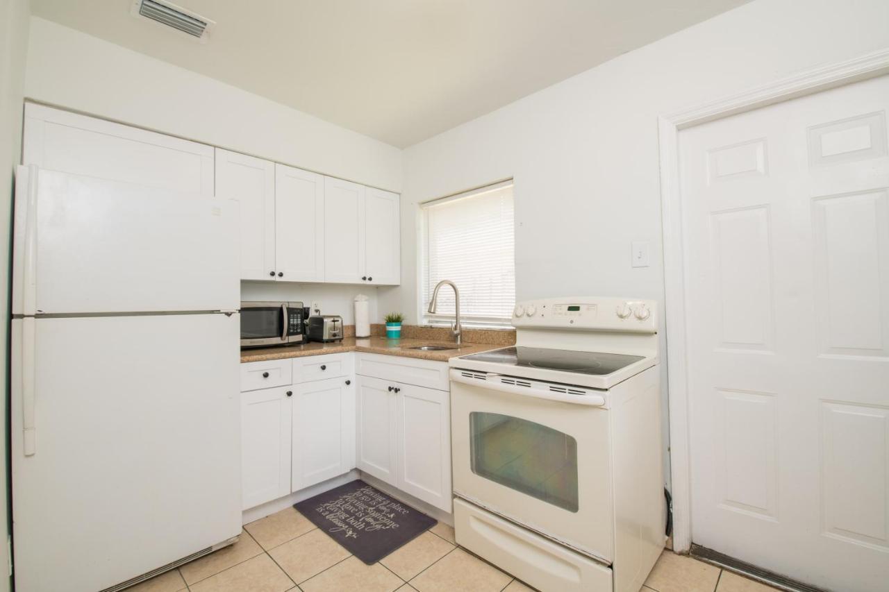 Hollywood Private Apartments Екстериор снимка